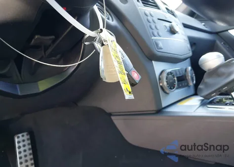 2008 Mercedes-Benz C 300 Luxury/Sport из США, поврежденный, VIN WDDGF54X18F103783